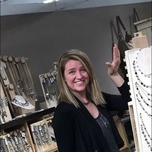 Meet your Posher, Rachel